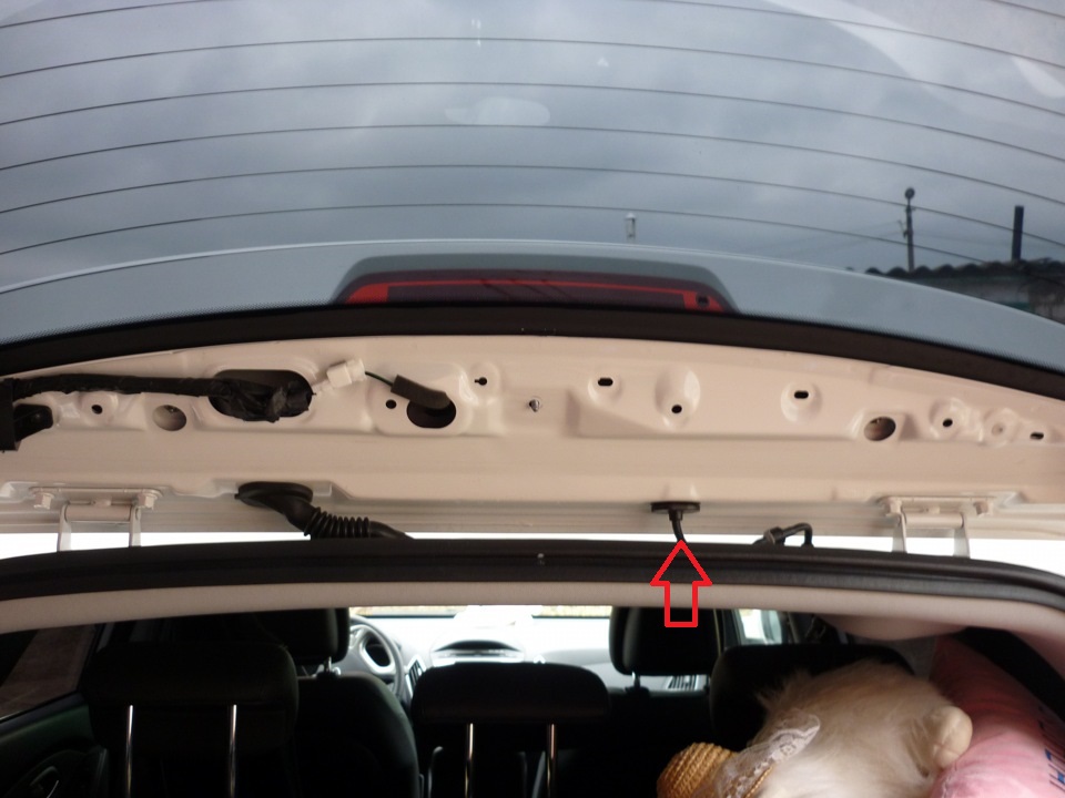 Шланг омывателя стекла на автомобиле Hyudnai ix35