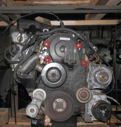 Размещение винтов крепления верхней крышки ремня привода газораспределительного механизма двигателя 4G69 Mitsubishi Outlander I