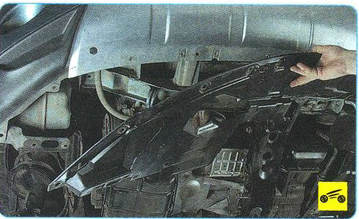 Снятие брызговика двигателя Mitsubishi Outlander XL II