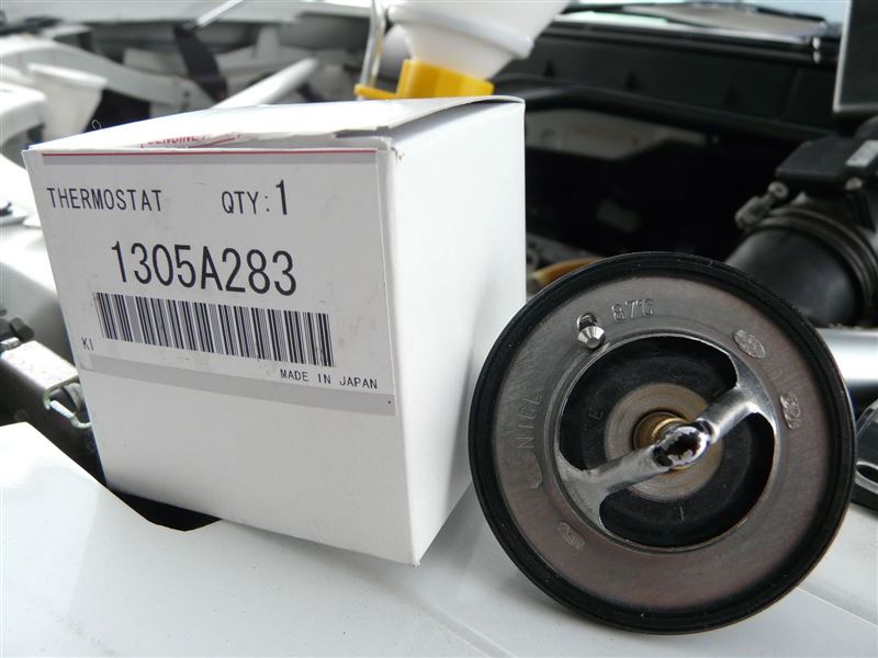 Термостат 1305A283 в сборе с уплотнительным кольцом для двигателей 4B11 и 4B12 Mitsubishi Outlander XL