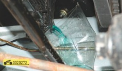 Сливаем жидкость из радиатора ГАЗ 31105 Волга