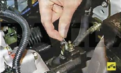 Защитный колпачок клапана рабочего цилиндра сцепления Nissan Almera Classic
