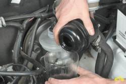 Замена рабочей жидкости гидроусилителя рулевого управления Chevrolet Niva