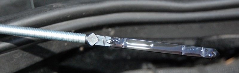 Уровень жидкости между метками щупа Mercedes Benz W203
