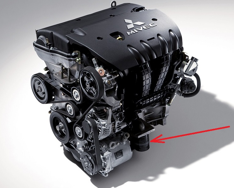 Размещение масляного фильтра на двигателе 4B12 Mitsubishi Outlander XL