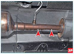 Расположение меток на трубе между нейтрализатором и дополнительным глушителем Lada Largus