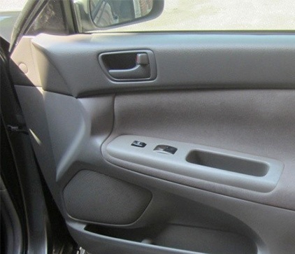 Управление стеклоподъемниками на пассажирской двери Toyota Camry