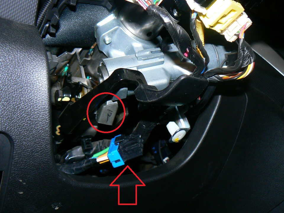 Расположение проводов контактной группы замка зажигания на автомобиле Hyundai Solaris