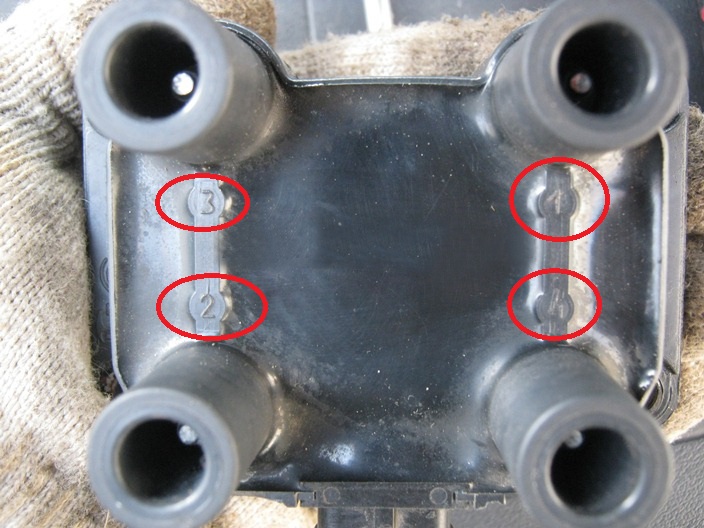 Номера цилиндров на корпусе катушки зажигания 8-клапанного двигателя Лада Гранта (ВАЗ 2190)