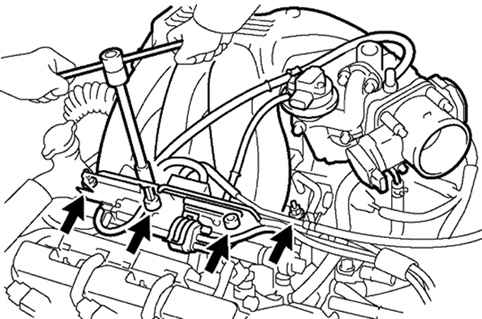 Снятие верхней части впускного коллектора двигателя Toyota Camry 