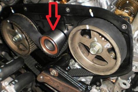 Промежуточный шкив двигателя Toyota Camry 