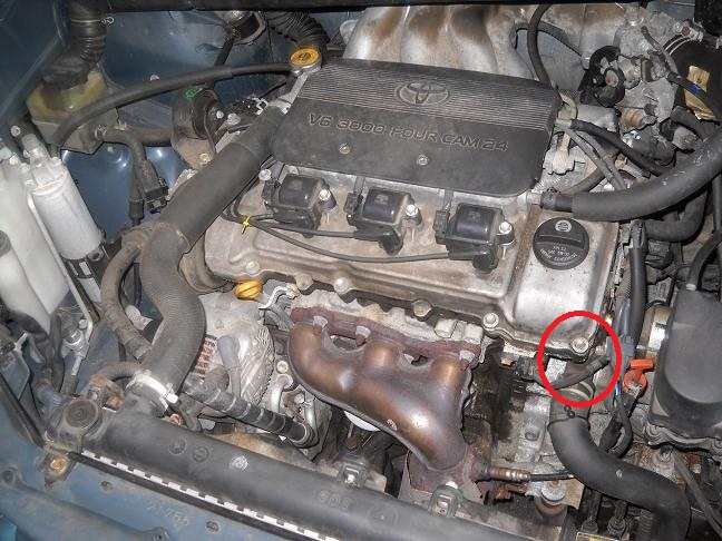 Вход системы охлаждения двигателя Toyota Camry 