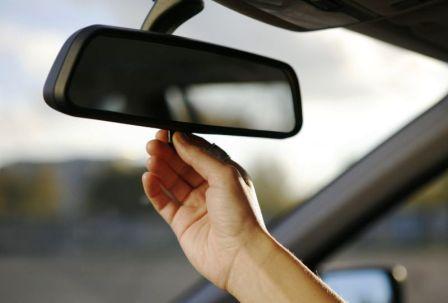 Hyundai Solaris - Повернуть зеркало заднего вида от ослепления фар автомобиля движущегося сзади