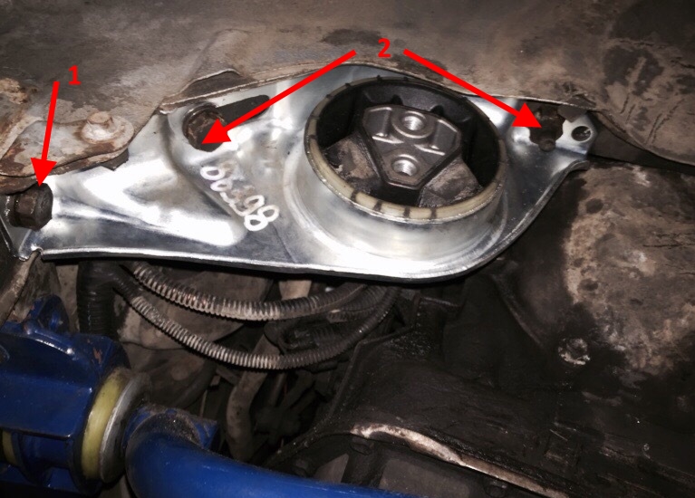 Размещение элементов крепления левой опоры двигателя к кузову Лада Гранта (ВАЗ 2190)