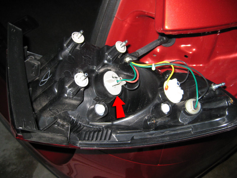 Патрон лампы стоп-сигнала на Hyundai Santa Fe CM 2006-2012