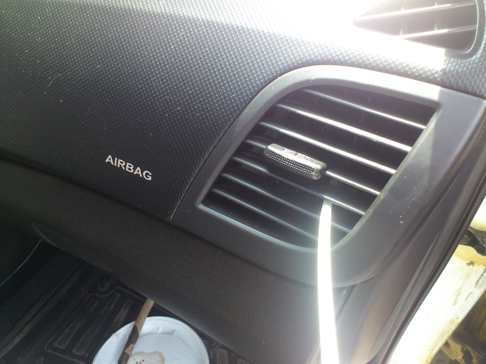 Очистить воздуховоды на автомобиле Hyundai Solaris 2010-2016