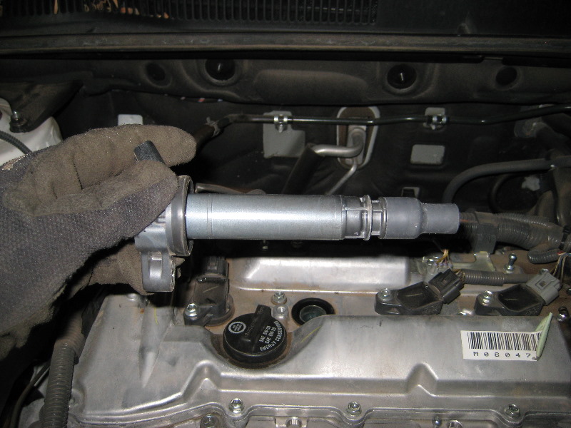 Катушка зажигания двигателя Toyota RAV4