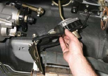 Привод управления механизмом выбора передач в сборе Chevrolet Niva