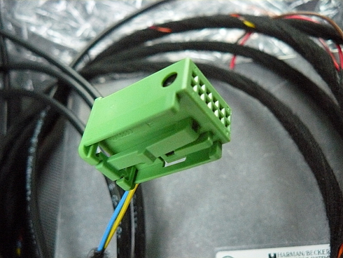 Комплект проводки для блока управления Bluetooth (колодка зеленая) автомобиля Skoda Fabia II