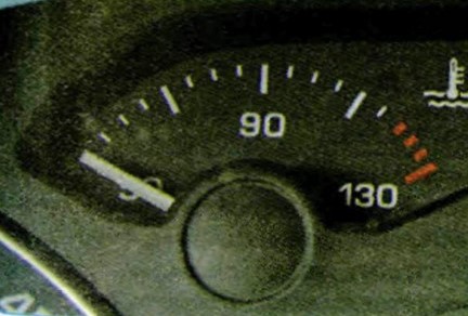 Указатель температуры охлаждающей жидкости в системе охлаждения двигателя Шкода Октавия