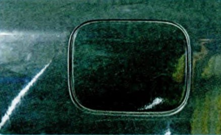 Пробка наливной горловины топливного бака Шкода Октавия расположена на правом заднем крыле под откидной крышкой