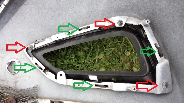 Крепление рамки ПТФ к бамперу на автомобиле Hyundai ix35