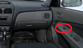 Кнопка управления стеклоподъемником со стороны пассажира Nissan Almera Classic