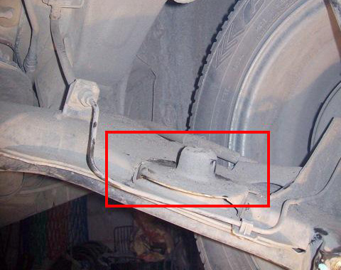 Расположение нижней прокладки пружины задней подвески Chevrolet Lanos