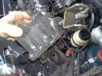 Снятие крышки механизма переключения передач Chevrolet Lanos
