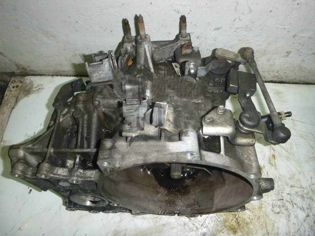 Снятая механическая коробка передач с двигателя 4B12 Mitsubishi Outlander XL