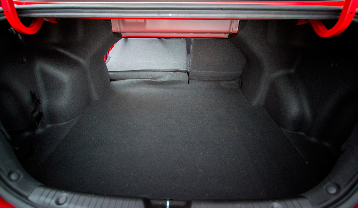 Объем багажника хендай солярис 2012