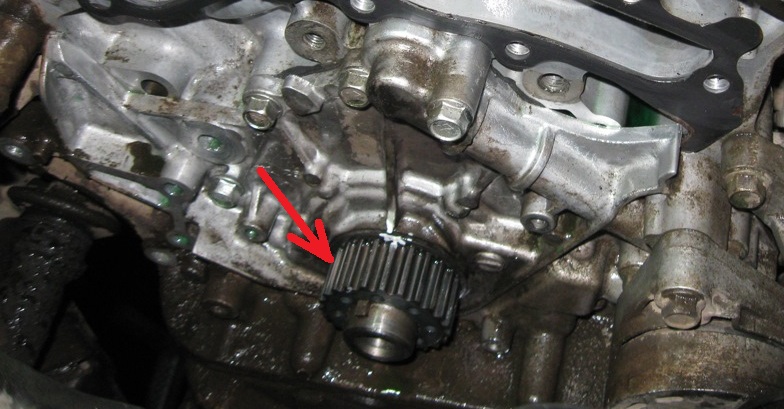 Размещение зубчатого шкива коленчатого вала двигателя 6B31 Mitsubishi Outlander XL
