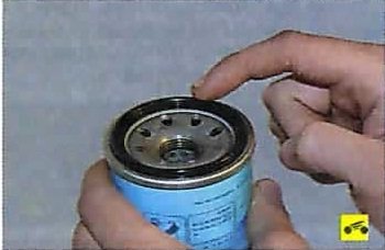 Смазывание уплотнительного кольца масляного фильтра Nissan Almera Classic