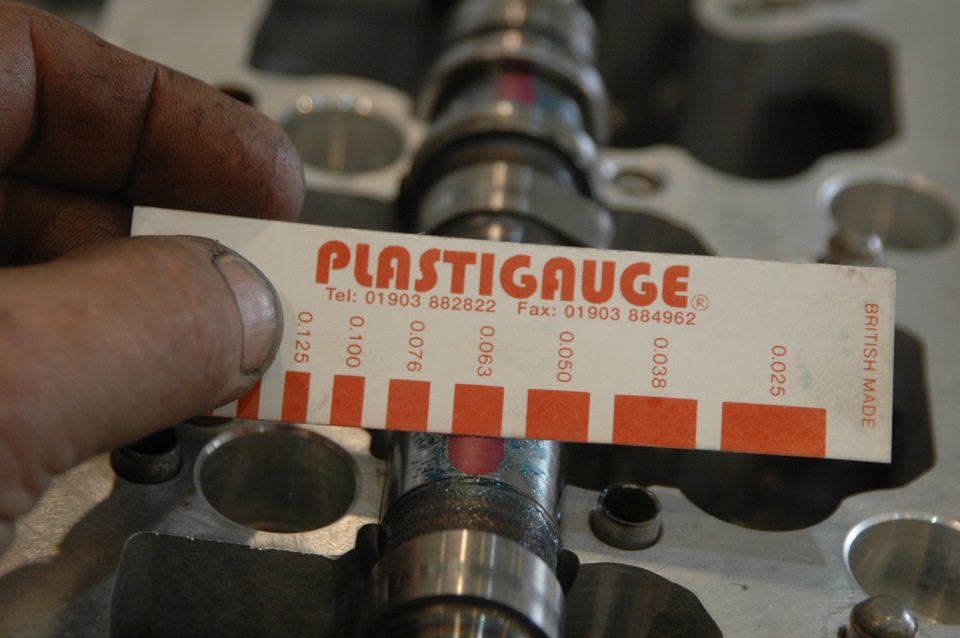 Измерение масляного зазора распределительного вала двигателя 4B12 Peugeot 4007