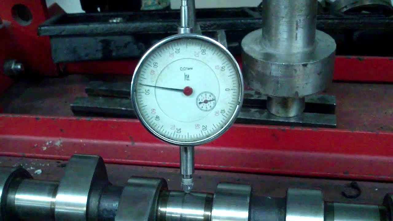 Измерение биения распределительного вала двигателя 4B12 Peugeot 4007
