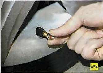 Затягивание золотника на шинах Nissan Almera Classic