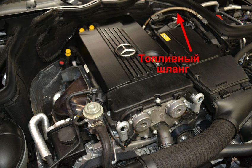 Топливные шланги двигателя Mercedes Benz W203