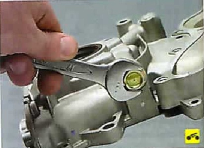 Пробка редукционного клапана масляного насоса Nissan Almera Classic