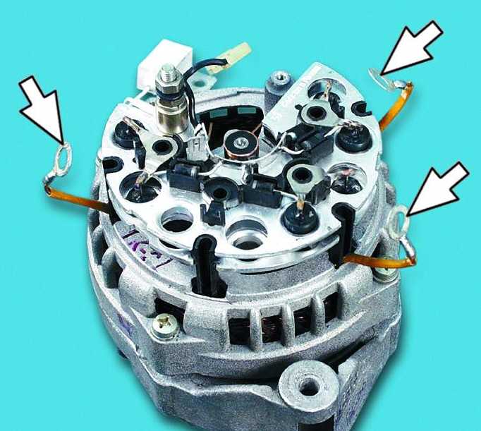 Отогнутые выводы обмотки статора генератора Chevrolet Niva