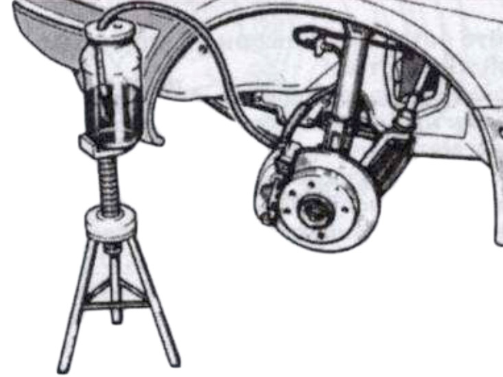 Подключение шланга для слива к клапану прокачки тормозного механизма Audi A4 2 (B6)
