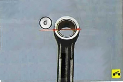 Измерение внутреннего диаметра втулки верхней головки шатуна Nissan Almera Classic