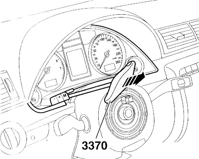 Извлечение из ниши приборной панели Audi A4 II (B6)