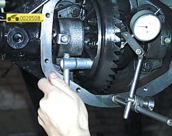 Установите стойку с индикатором ГАЗ 31105 Волга