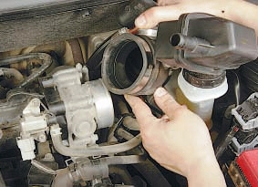 Воздухоотводящий рукав двигателя Nissan Qashqai
