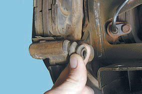 Защитный резиновый чехол направляющего пальца Nissan Qashqai