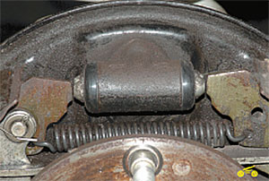 Рабочий цилиндр заднего тормозного механизма Chevrolet Niva