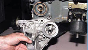 Замена уплотнительных колец кронштейна масляного фильтра Chevrolet Niva