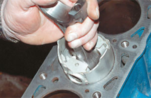 Дефектовка деталей двигателя Chevrolet Niva