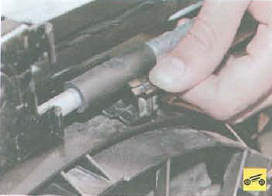 Труба компрессора кондиционера Renault Logan