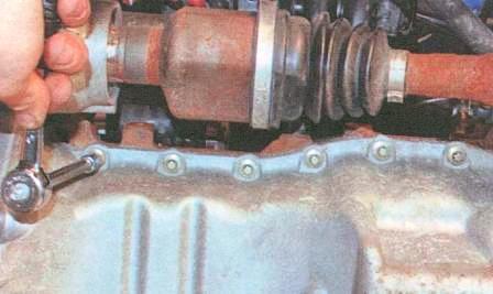 Болты крепления картера двигателя к блоку цилиндров Renault Logan